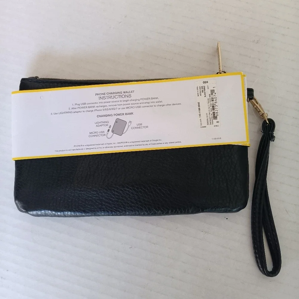 Liz Claiborne Phone Charging Wallet OS Black Pebbled Faux Leather Wristlet